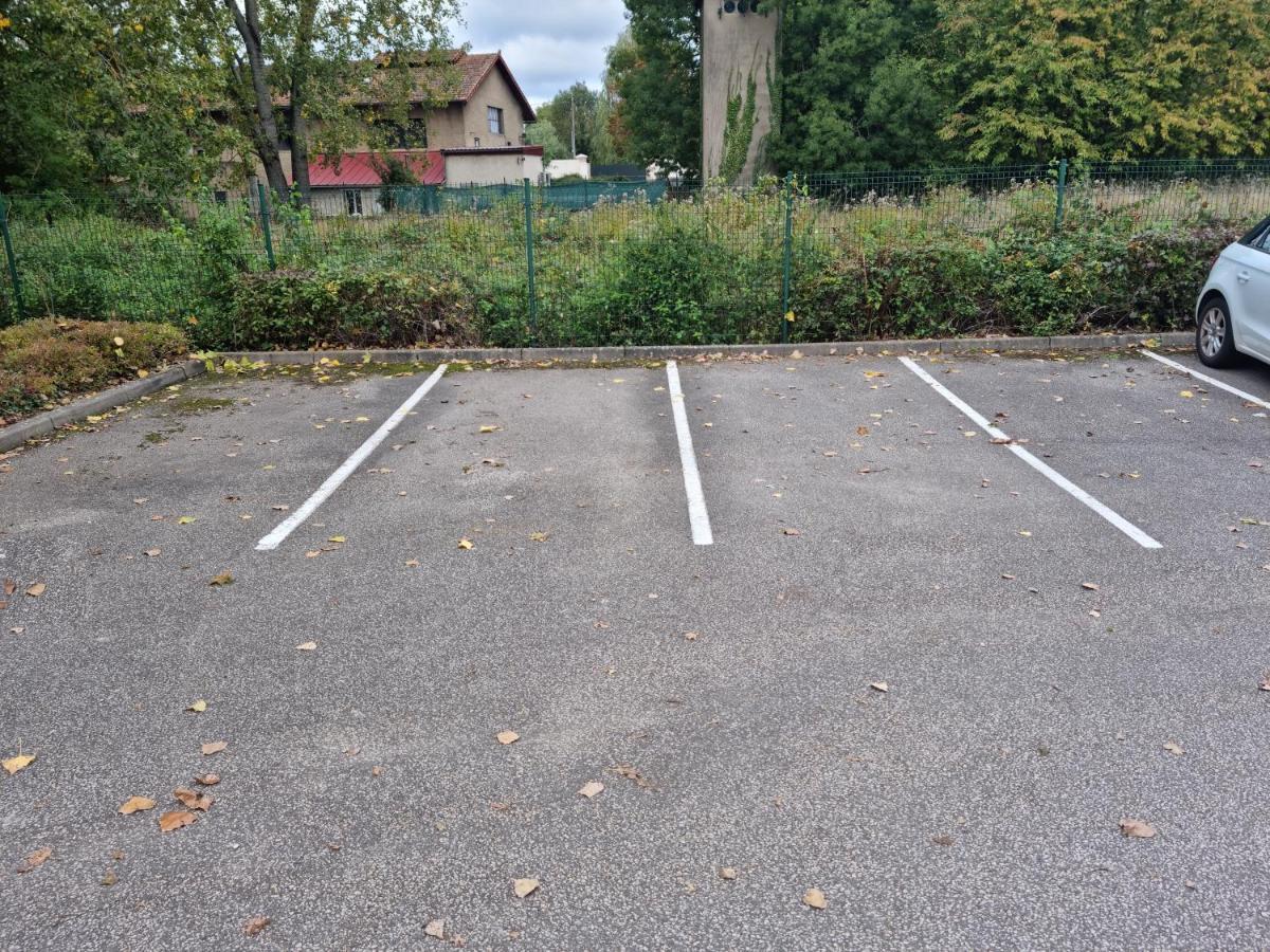 Beaune Appartement Avec Parking Et Wifi Gratuit エクステリア 写真